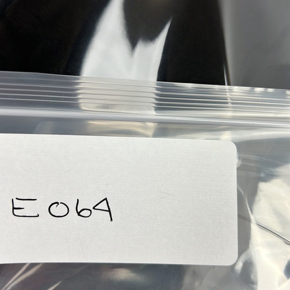 Izod black golf bermuda shorts with stretch - Picture 9 of 9